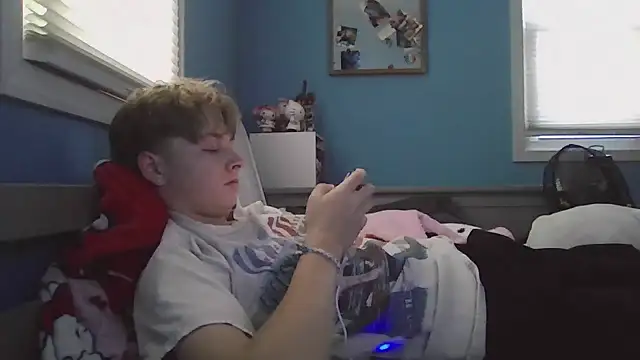 Liam axel35 online show from 10, 10, 2025