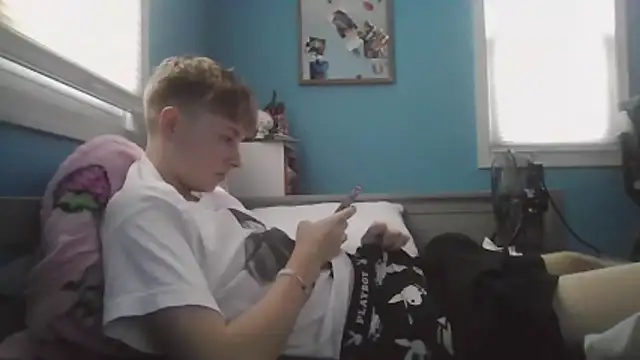 Liam axel35 online show from 15, 11, 2025