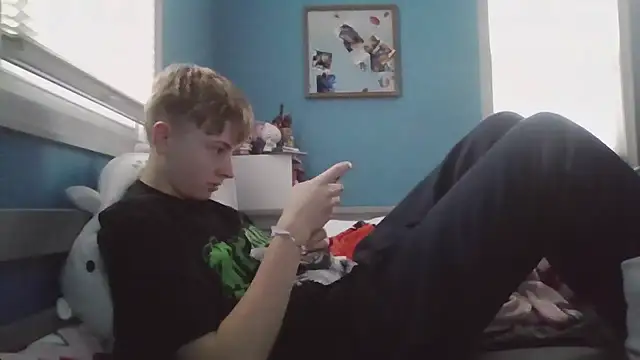 Liam axel35 online show from 19, 11, 2025