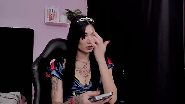 emmabridgerton online show from 10, 11, 2025