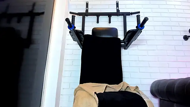 ItaloMoore online show from 21, 2, 2026