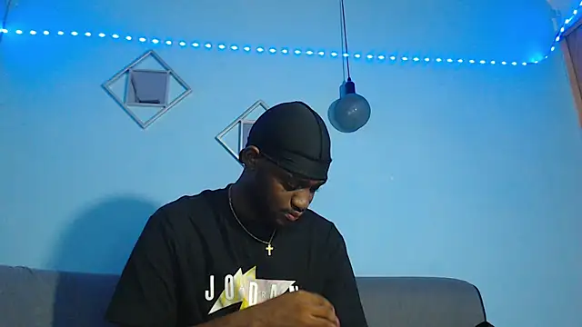 Snapshot of eebony_stallion chatting on 7, 6, 2026 eebony stallion online show from 7, 6, 2026