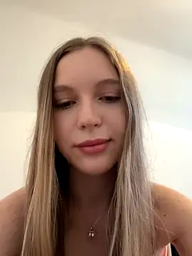 Snapshot of bbysonia chatting on 29, 9, 2025 bbysonia online show from 29, 9, 2025