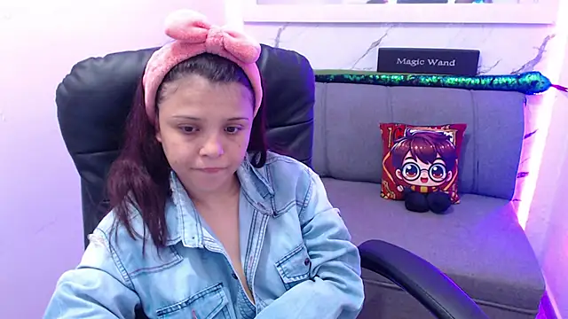 minnie cake online show from 6, 10, 2025