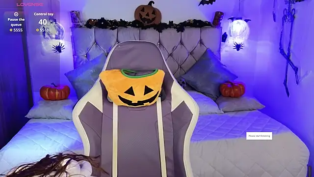 lila min online show from 21, 10, 2025