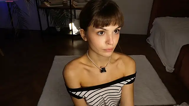 Snapshot of Eva_Zill chatting on 26, 9, 2025 Eva Zill online show from 26, 9, 2025