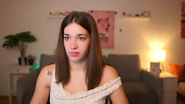 kissie cat online show from 24, 10, 2025