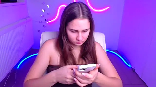 Stefanie Sweet online show from 5, 12, 2025