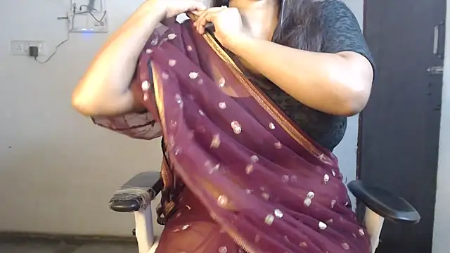 Snapshot of Samiksha- chatting on 21, 5, 2026 Samiksha- online show from 21, 5, 2026