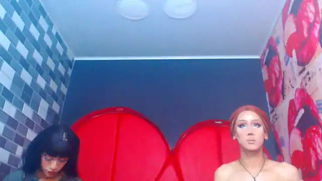 julessxcharlotte online show from 24, 11, 2025