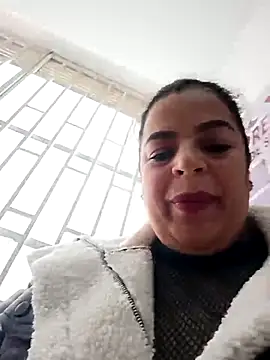 Mia-Glow online show from 11, 1, 2026