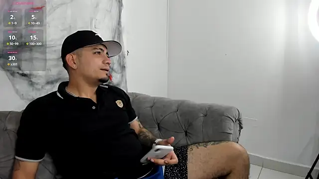 OwenStonne  online show from 31, 10, 2025