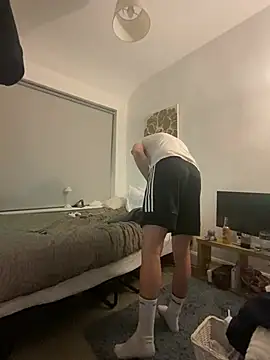 shyandchilling online show from 14, 4, 2026