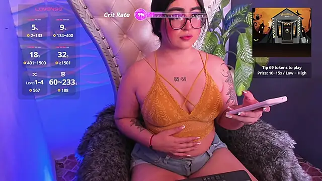 April  foxx online show from 18, 10, 2025