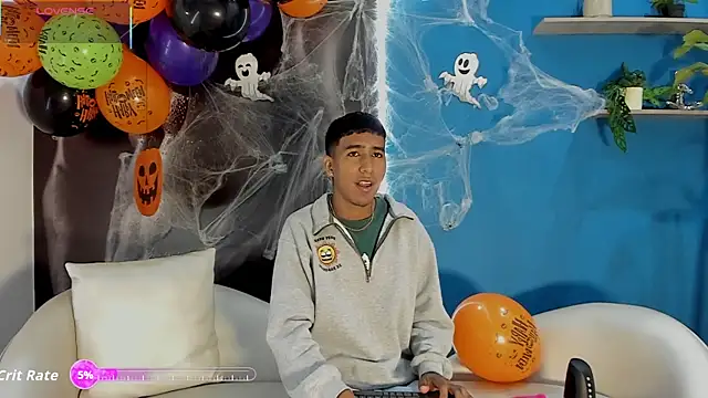 Snapshot of ender_h0t chatting on 15, 10, 2025 ender h0t online show from 15, 10, 2025