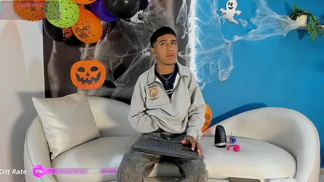 Snapshot of ender_h0t chatting on 25, 10, 2025 ender h0t online show from 25, 10, 2025