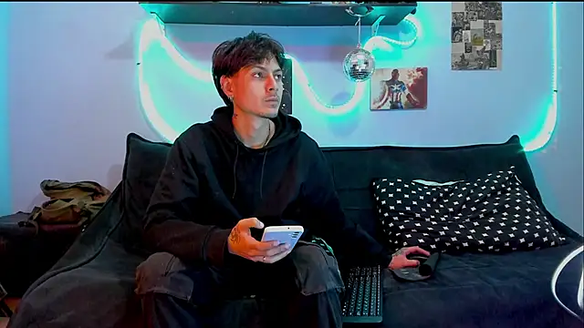 Dioniso guy8 online show from 21, 4, 2026