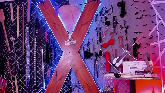 Warick and Aria bdsm  online show from 15, 11, 2025