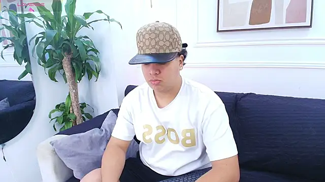 Naim Bennetsex online show from 6, 10, 2025