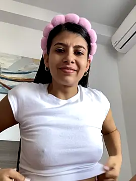 Lenapink19 online show from 18, 10, 2025