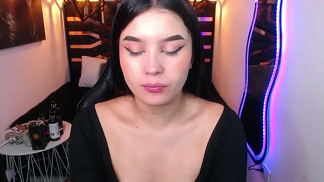 Natalie loffreda online show from 17, 4, 2026