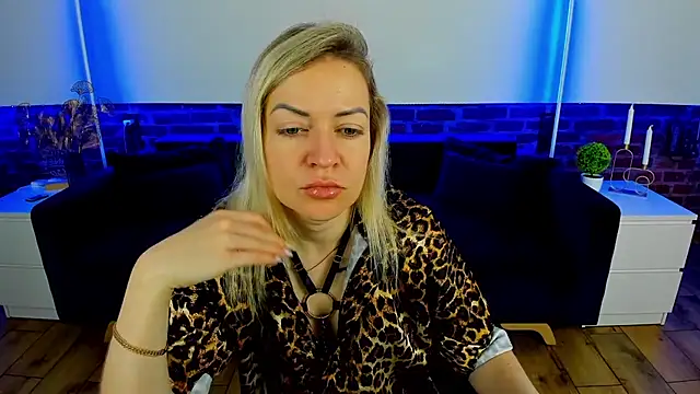 Anna Snows online show from 25, 10, 2025