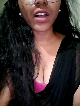 Snapshot of Telugu___Sexygirl___Naidu chatting on 15, 10, 2025 Telugu Sexygirl Naidu online show from 15, 10, 2025