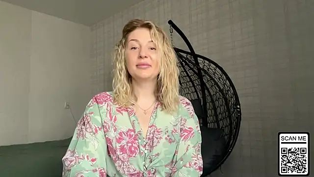 Blondie xoxoxo online show from 13, 4, 2026