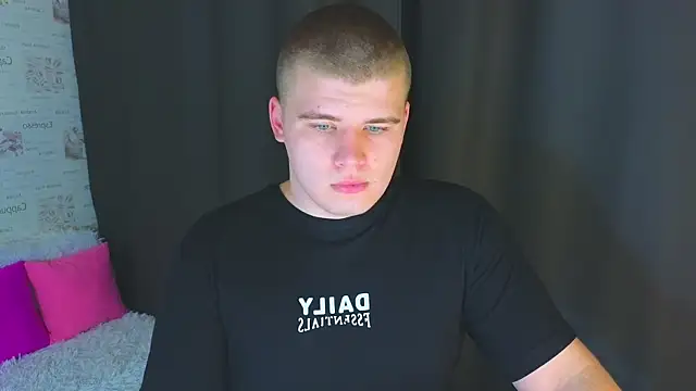 kittenmurr online show from 7, 10, 2025