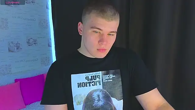 kittenmurr online show from 14, 10, 2025