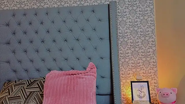 Abby roussee online show from 5, 2, 2026