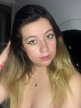 Blair Bunnyy online show from 19, 4, 2026