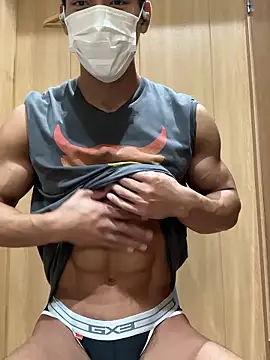 masucle216 online show from 5, 11, 2025