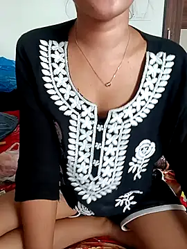 Snapshot of Cutie_Shruti chatting on 12, 9, 2025 Cutie Shruti online show from 12, 9, 2025
