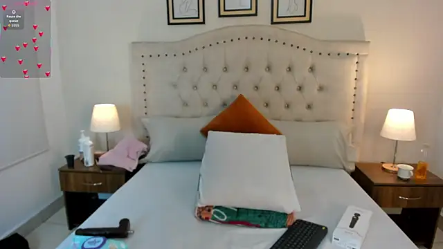 Snapshot of natasha_moreno chatting on 25, 2, 2026 natasha moreno online show from 25, 2, 2026