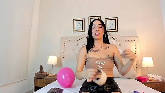 natasha moreno online show from 8, 4, 2026