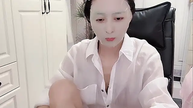 Ianxuan online show from 4, 10, 2025