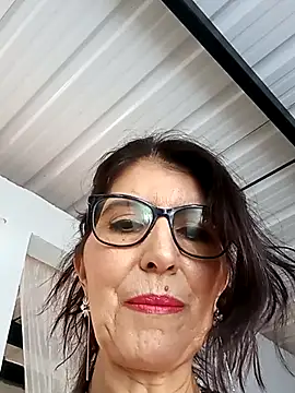 Snapshot of swity_foster chatting on 10, 9, 2025 swity foster online show from 10, 9, 2025