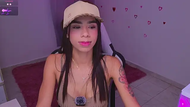 BrunetteAdams001 online show from 22, 2, 2026