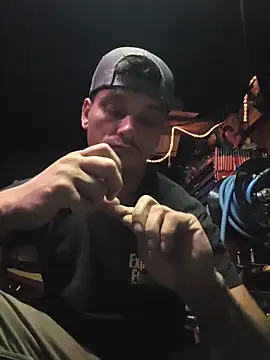 twistafatpipe online show from 16, 10, 2025