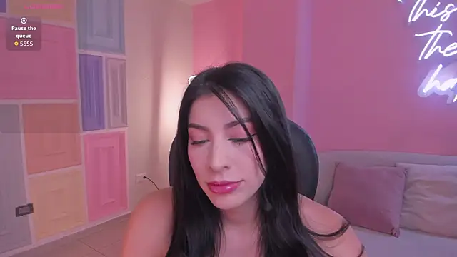 Snapshot of MaddisonTaylor1 chatting on 5, 7, 2026 MaddisonTaylor1 online show from 5, 7, 2026