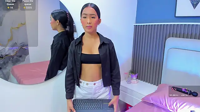 lily  star online show from 10, 11, 2025