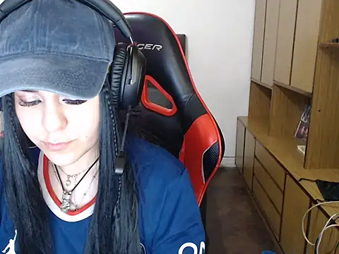 bluegoddessstoned online show from 18, 9, 2025