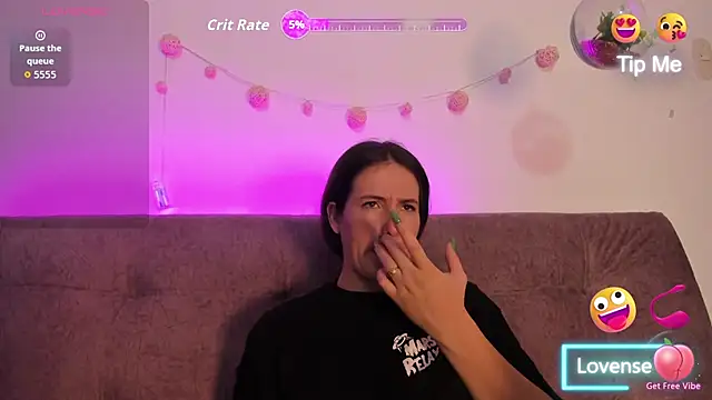 katalella brown1 online show from 17, 10, 2025