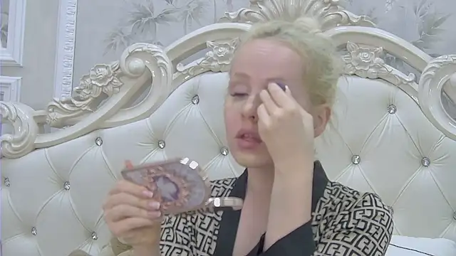 EllieFrosty  online show from 13, 11, 2025