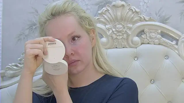 EllieFrosty  online show from 28, 5, 2026
