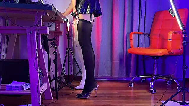 utopia2025 online show from 17, 10, 2025