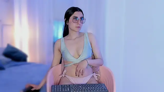 Kitana Clark online show from 1, 11, 2025