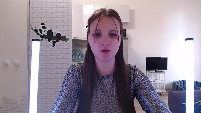 Leonaalove online show from 23, 4, 2026