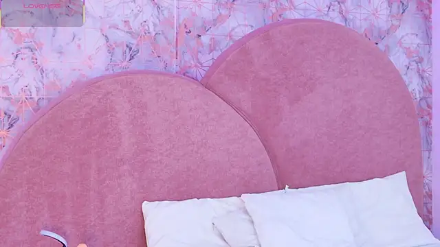 Samanta Isel online show from 27, 9, 2025